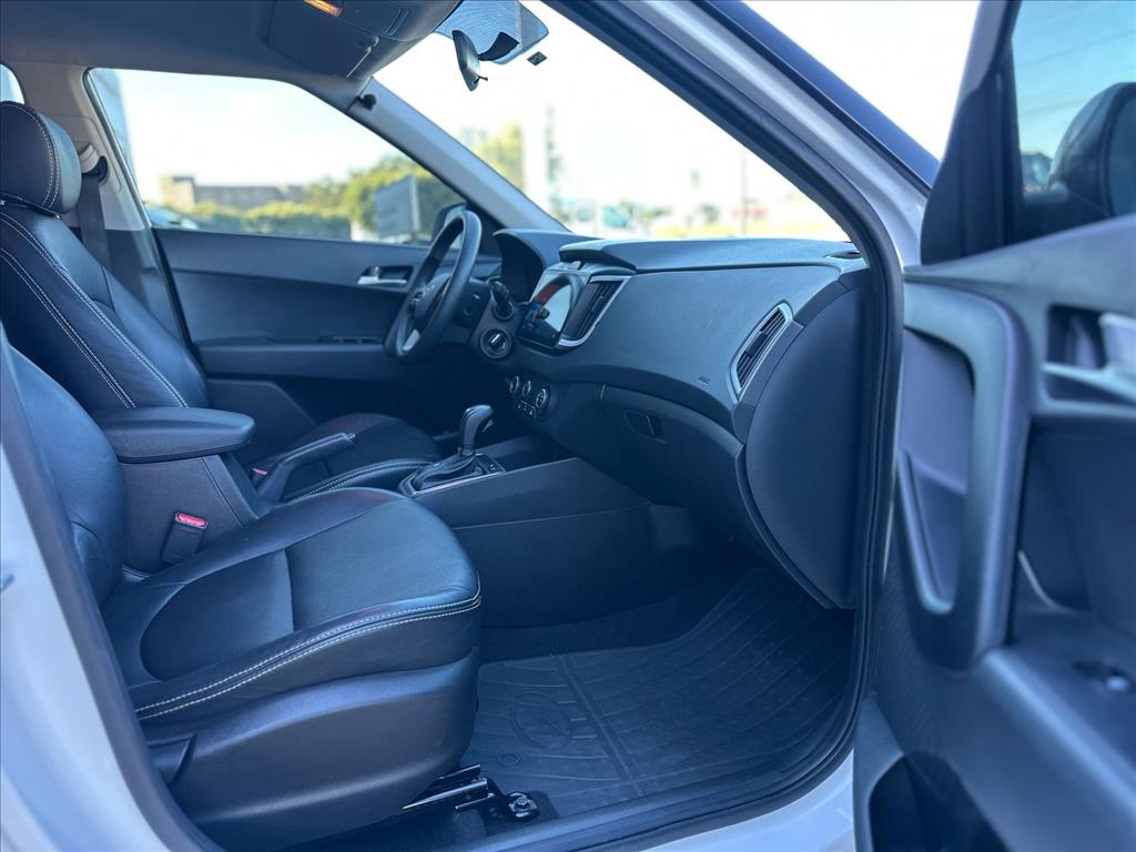 HYUNDAI         CRETA