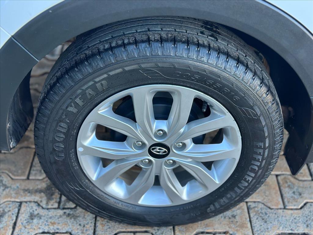 HYUNDAI         CRETA